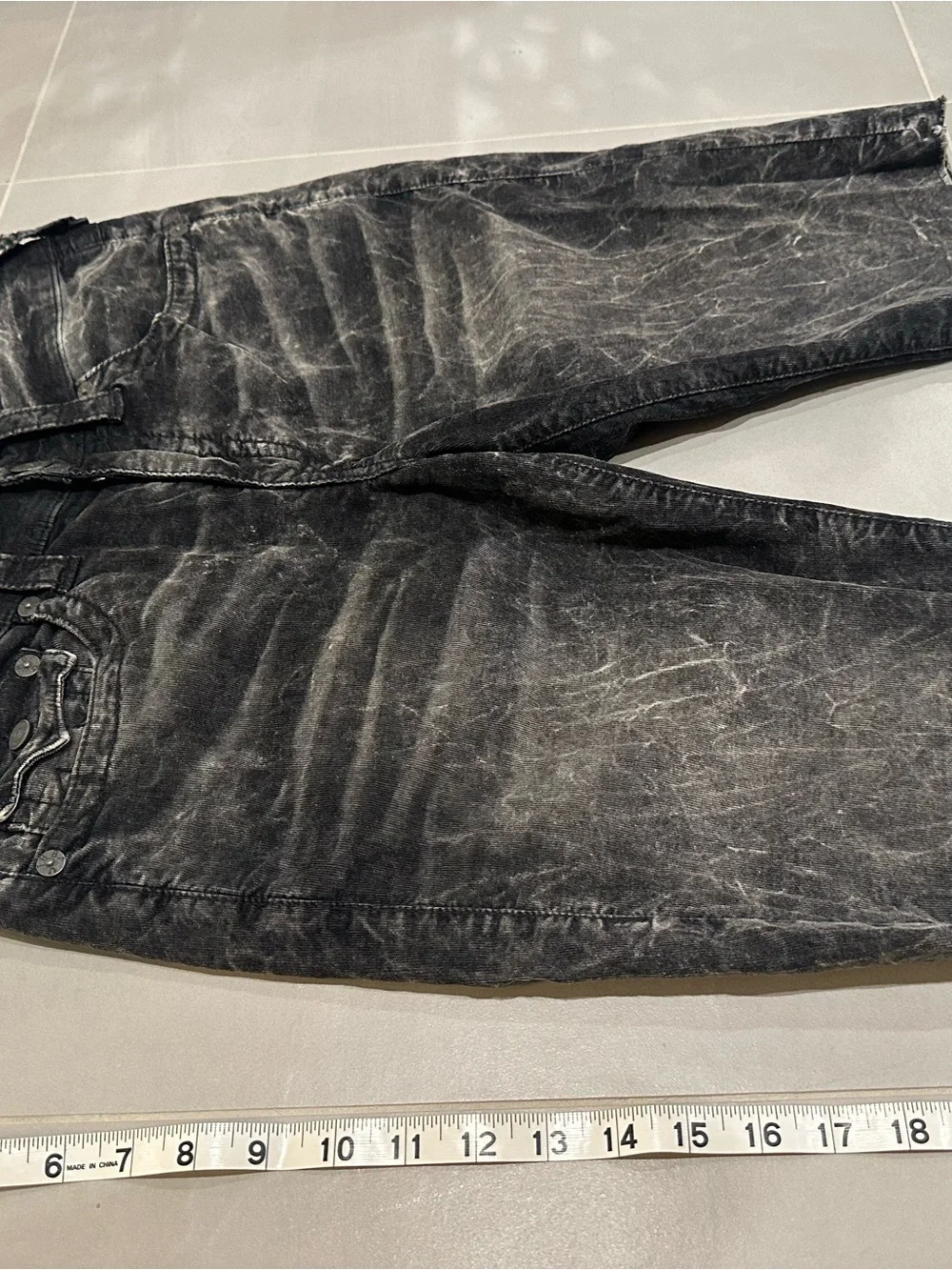 True Religion Black Washed Relaxed Men’s Jeans Shorts